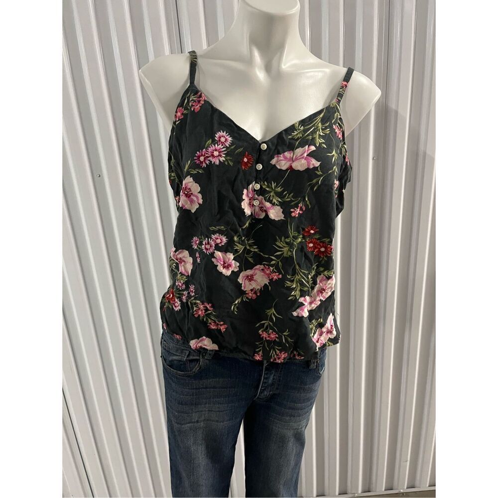Old navy floral tank size Large